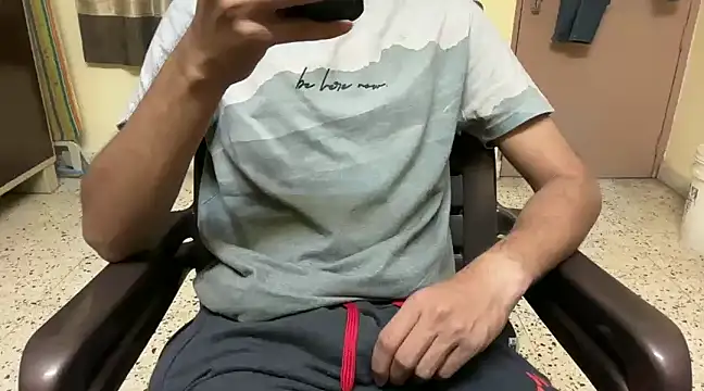 Snapshot of rahul_4u chatting on February 20, 2025, 12:47 pm rahul 4u online show from February 20, 2025, 12:47 pm