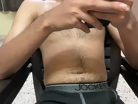 Snapshot of rahul_4u chatting on November 2, 2025, 8:44 pm rahul 4u online show from November 2, 2025, 8:44 pm