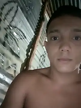 Snapshot of tayson_ chatting on February 28, 2025, 11:14 am tayson online show from February 28, 2025, 11:14 am