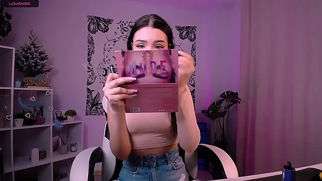 EmmaKeam online show from January 19, 2025, 2:47 am