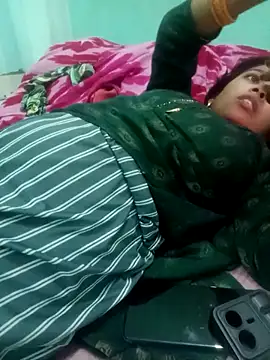 Surajpuja79 online show from February 16, 2026, 8:32 am