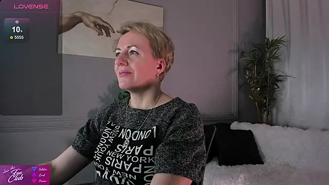 Nika Smit online show from January 25, 2025, 11:13 am