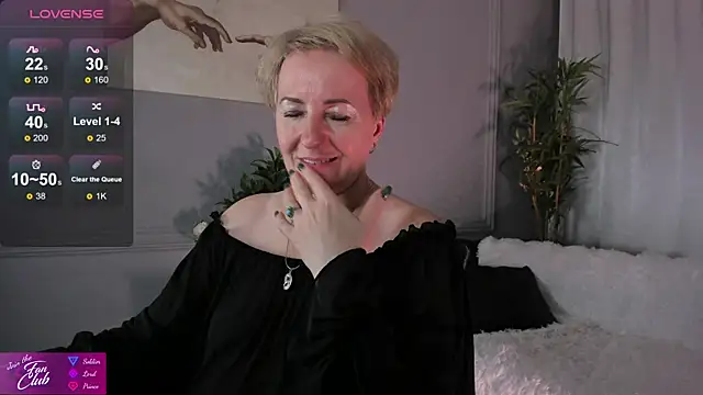 Nika Smit online show from January 25, 2025, 2:14 pm