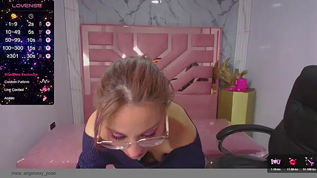 Snapshot of abril_ch_ chatting on April 19, 2026, 6:10 pm abril ch online show from April 19, 2026, 6:10 pm