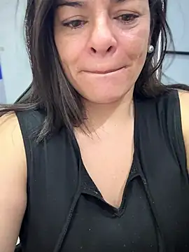 NATHALIA-28  online show from March 4, 2026, 11:49 am