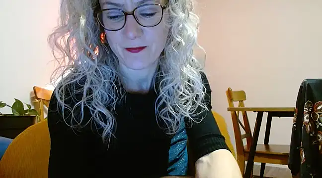 abbytantrika11 online show from February 14, 2025, 7:54 pm