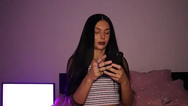 Snapshot of IvyKaelani chatting on February 13, 2026, 8:16 pm IvyKaelani online show from February 13, 2026, 8:16 pm