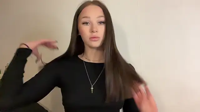 ur molly online show from March 11, 2026, 3:18 pm