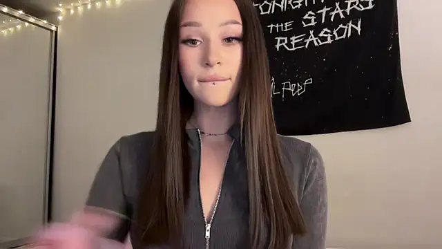 ur molly online show from April 1, 2026, 10:38 am