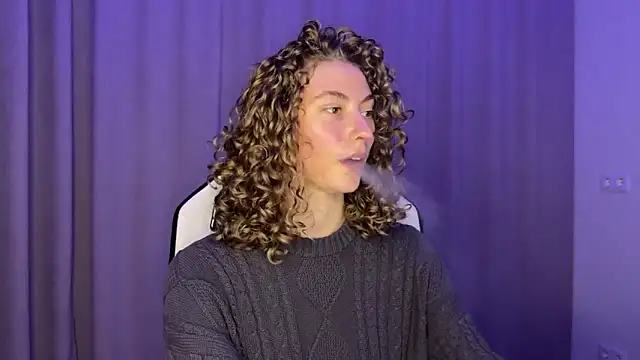 lady curls online show from December 5, 2024, 10:01 pm