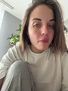 AmiLavs online show from March 6, 2026, 10:01 am