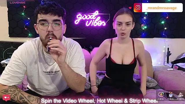 MrAndMrsSavage online show from December 19, 2024, 9:06 pm