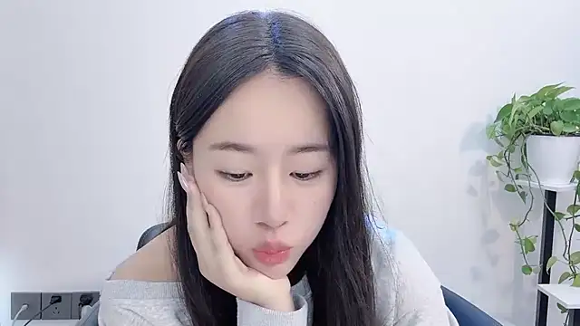 chloe-01 online show from January 7, 2026, 5:10 am