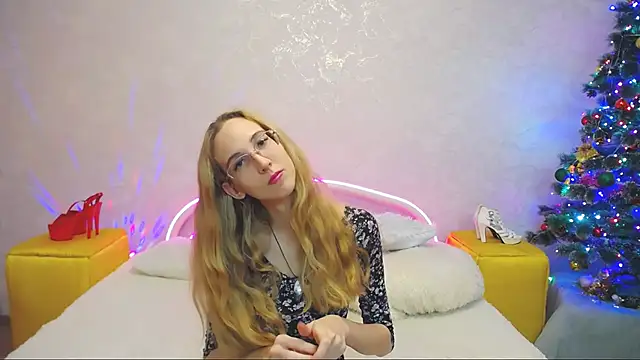 KlaryBrait online show from December 21, 2024, 12:38 pm