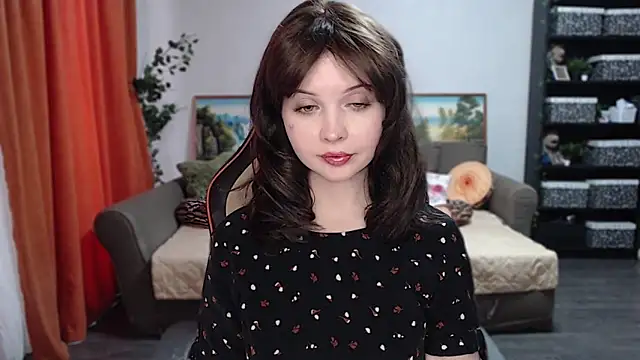 Snapshot of SYKE chatting on February 14, 2025, 7:17 am SYKE online show from February 14, 2025, 7:17 am