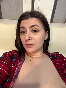 Jadelli online show from January 21, 2025, 9:57 pm