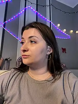 Jadelli online show from February 25, 2025, 9:46 pm