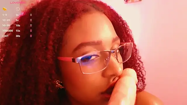 Snapshot of Lorena_Vieira_ chatting on January 12, 2025, 6:38 pm Lorena Vieira online show from January 12, 2025, 6:38 pm