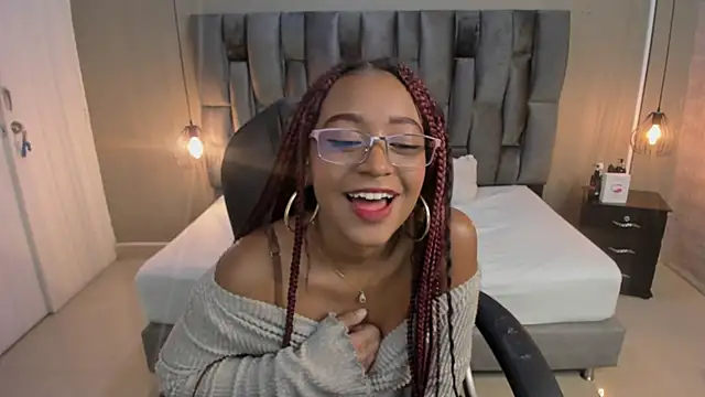 Snapshot of Lorena_Vieira_ chatting on March 12, 2025, 11:12 pm Lorena Vieira online show from March 12, 2025, 11:12 pm