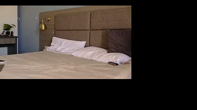 ValeryRoyale online show from September 21, 2025, 10:17 am