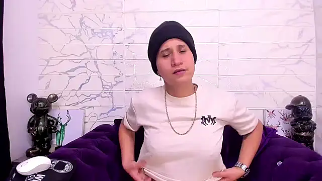 Im Milan Rs online show from February 5, 2025, 6:46 am