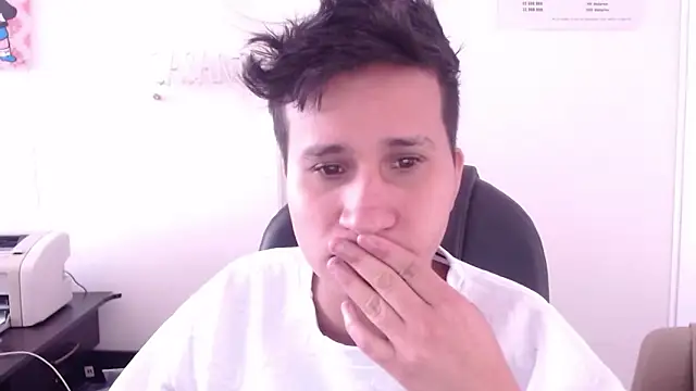 Im Milan Rs online show from April 7, 2026, 3:23 pm