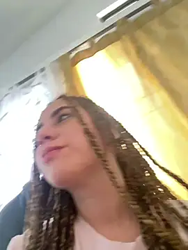 HannaSmiith online show from February 10, 2025, 6:13 pm