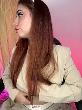 HannaSmiith online show from February 26, 2025, 1:19 pm