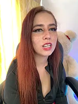 HannaSmiith online show from February 28, 2025, 4:31 pm