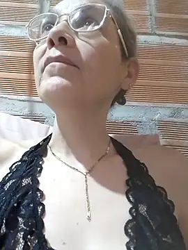 Snapshot of NanitaFun chatting on June 21, 2026, 9:50 pm NanitaFun online show from June 21, 2026, 9:50 pm