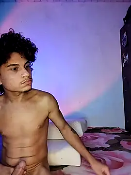 CasalAkira online show from September 28, 2025, 5:02 am