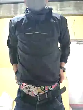 Snapshot of da--------i chatting on December 11, 2024, 11:08 am da--------i online show from December 11, 2024, 11:08 am