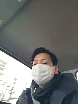 Snapshot of da--------i chatting on December 20, 2024, 10:43 pm da--------i online show from December 20, 2024, 10:43 pm