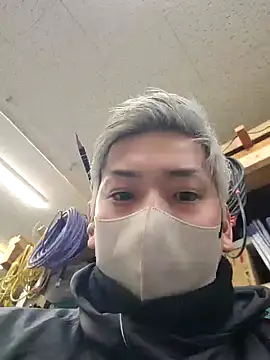 Snapshot of da--------i chatting on February 18, 2025, 11:11 am da--------i online show from February 18, 2025, 11:11 am