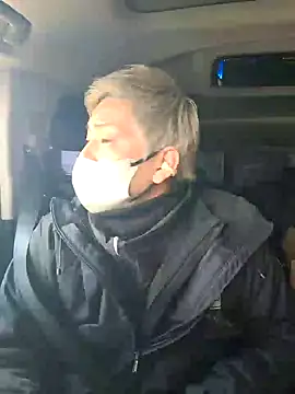 Snapshot of da--------i chatting on February 26, 2025, 12:49 am da--------i online show from February 26, 2025, 12:49 am