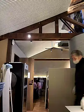 Snapshot of da--------i chatting on March 3, 2025, 2:15 am da--------i online show from March 3, 2025, 2:15 am