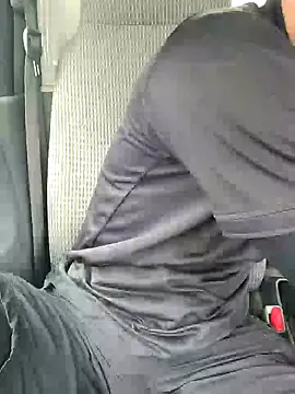 Snapshot of da--------i chatting on October 25, 2025, 3:25 am da--------i online show from October 25, 2025, 3:25 am