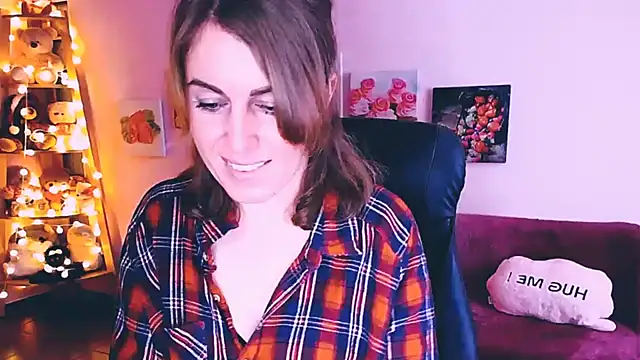 Hot Milady online show from January 24, 2025, 8:02 am