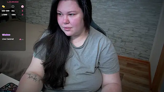 Snapshot of NicaMeow chatting on March 7, 2025, 8:13 am NicaMeow online show from March 7, 2025, 8:13 am