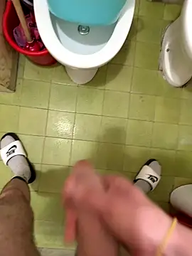 Snapshot of Miky_21 chatting on September 15, 2025, 6:02 am Miky 21 online show from September 15, 2025, 6:02 am