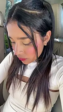 Snapshot of Mariangel_11 chatting on May 1, 2026, 2:32 pm Mariangel 11 online show from May 1, 2026, 2:32 pm