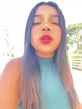 Snapshot of Mariangel_11 chatting on May 19, 2026, 2:56 pm Mariangel 11 online show from May 19, 2026, 2:56 pm