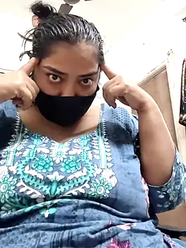 zeepe19 online show from November 30, 2025, 8:24 pm