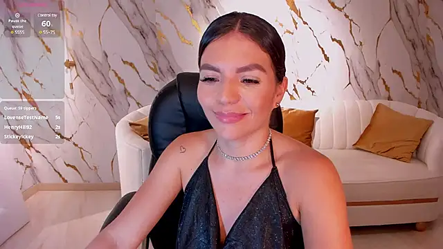 ValeriaRoldanX online show from March 8, 2025, 6:32 am