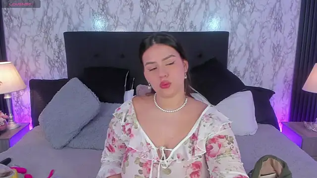 Snapshot of Miamontoya chatting on May 20, 2026, 1:06 pm Miamontoya online show from May 20, 2026, 1:06 pm