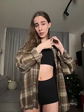 Snapshot of HellPeach chatting on January 23, 2025, 3:54 pm HellPeach online show from January 23, 2025, 3:54 pm