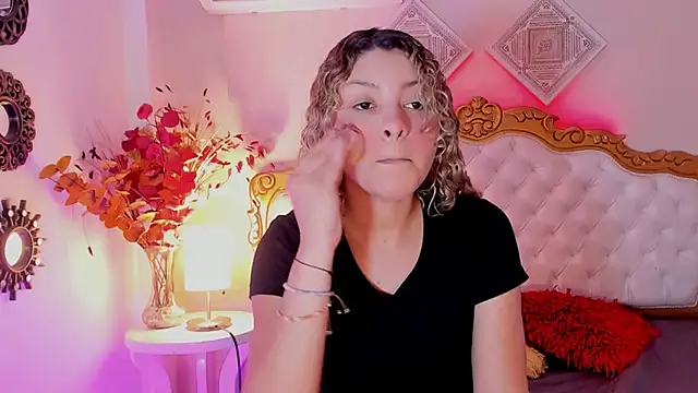 ScarlettDuran online show from March 1, 2025, 7:26 pm