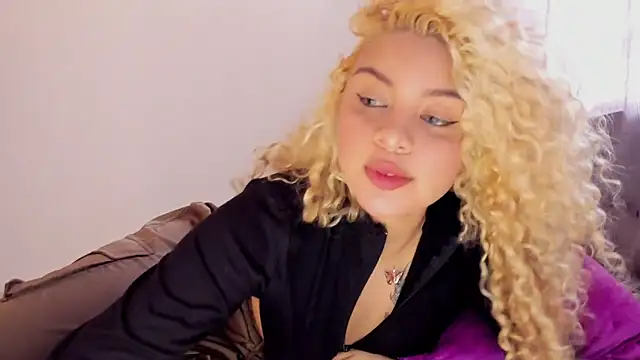 ScarlettDuran online show from October 30, 2025, 7:58 pm