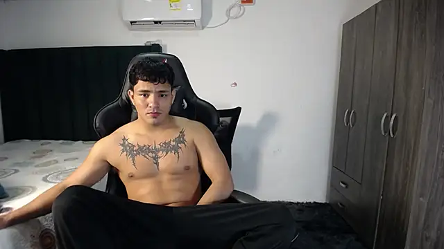 man dur07 online show from January 19, 2025, 9:23 pm