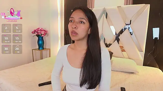 Valery wang online show from March 4, 2025, 11:51 am